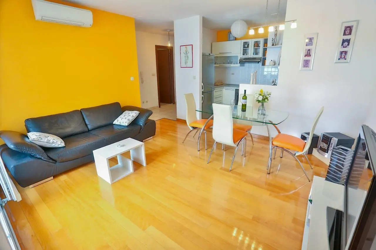 Ibis Apartment Split